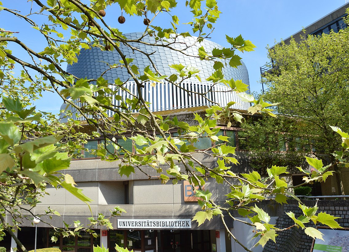 Frontansicht Universitätsbibliothek